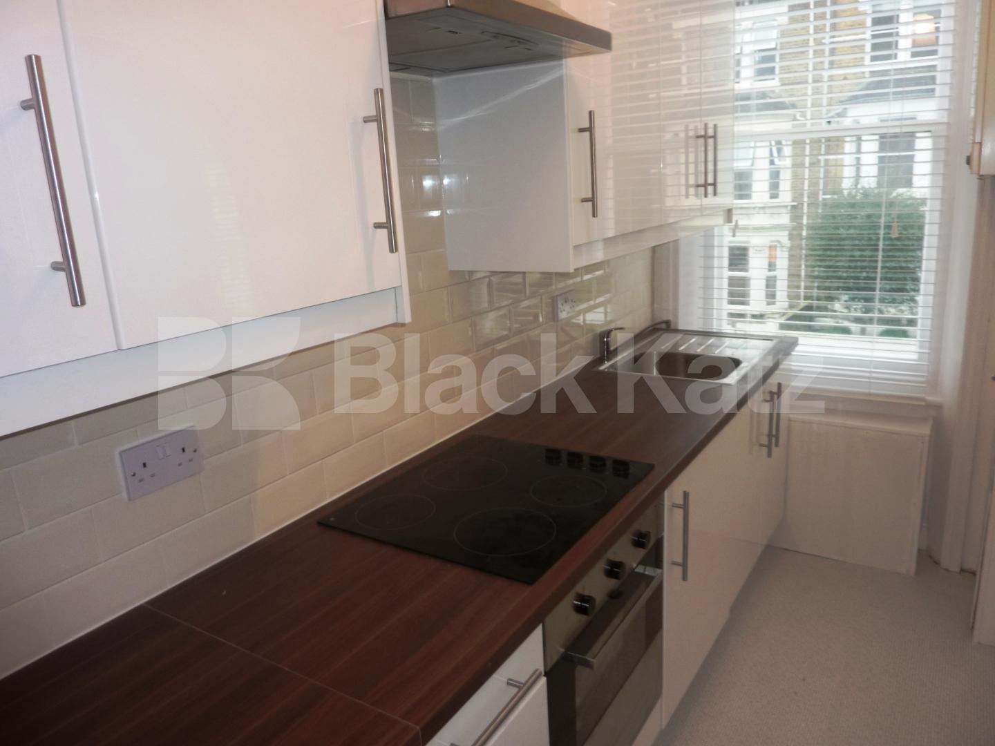 			2 Bedroom, 1 bath, 1 reception Flat			 Saltram Crescent, MAIDA VALE / QUEENS PARK
